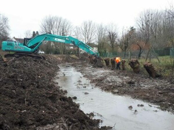 Restauration de la continuité et de l’hydromorphologie dans le bourg d’Escrennes amont</br><annee-travaux>2021</annee-travaux>